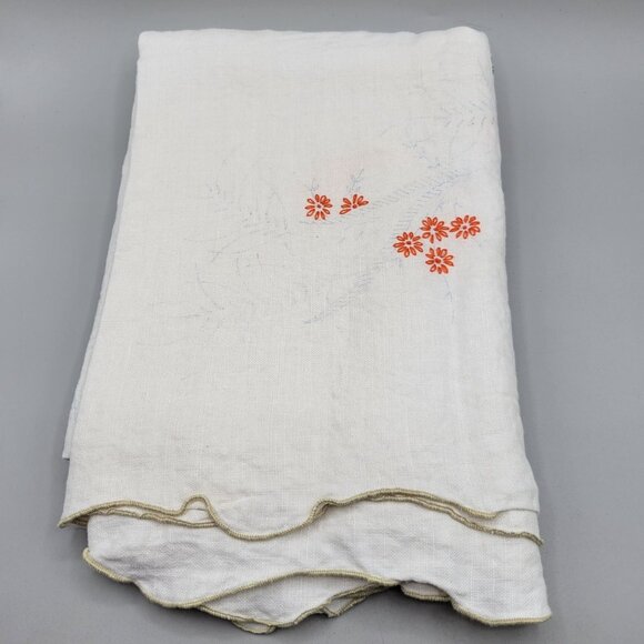 Vintage Cream Linen Tablecloth Unfinished Embroidery Project Scalloped Edges - Picture 5 of 5